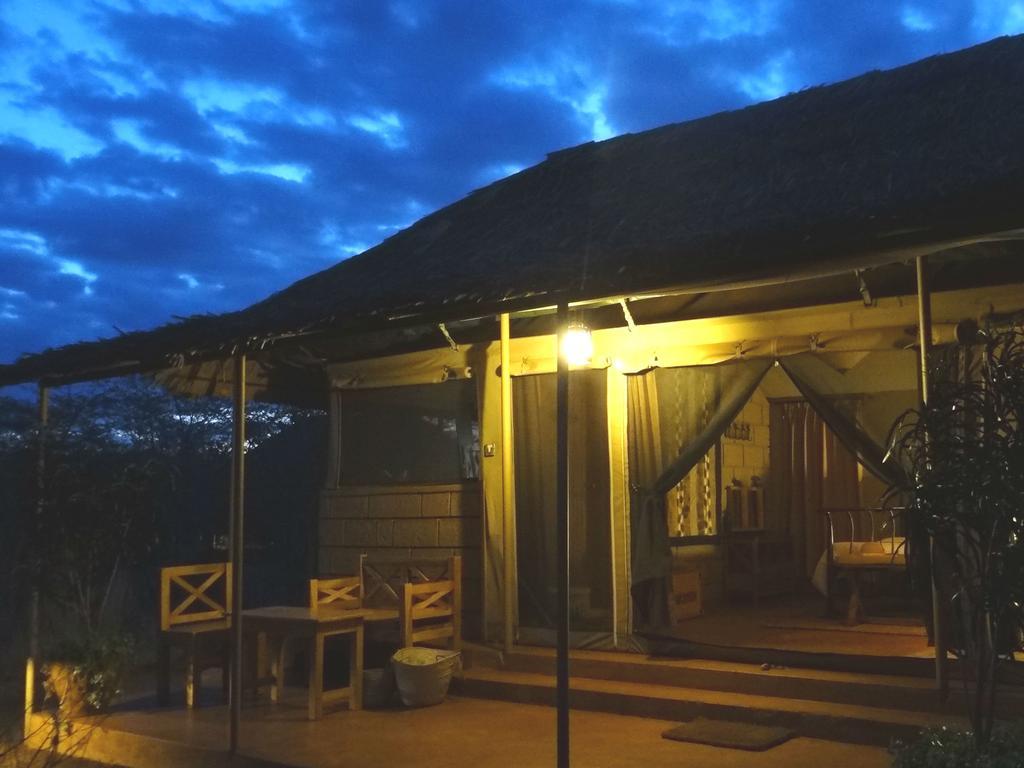 ホテル Ikweta Safari Camp Maua エクステリア 写真