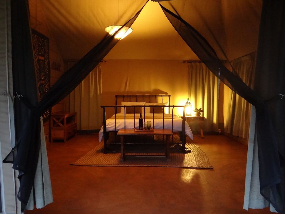 ホテル Ikweta Safari Camp Maua エクステリア 写真